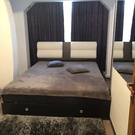 Apartament Isabela Navodari Bagian luar foto